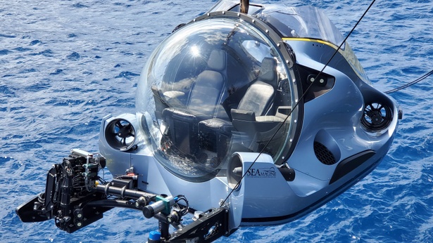 seamagine-aurora-3C-best-personal-submarines-for-superyachts