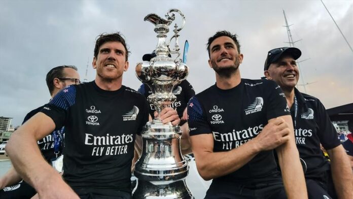 New Zealand sailors Peter Burling and Blair Tuke have announced their commitment to Emirates Team New Zealand to help defend the 37th America's Cup.