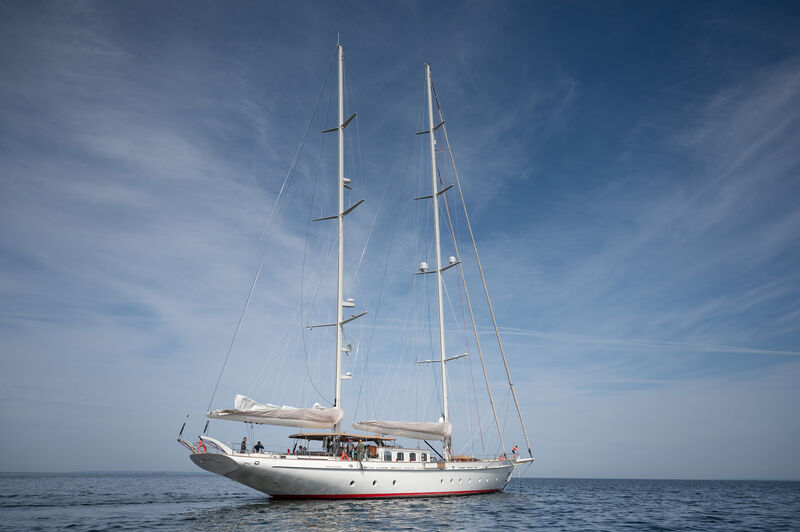 sailing yacht melody